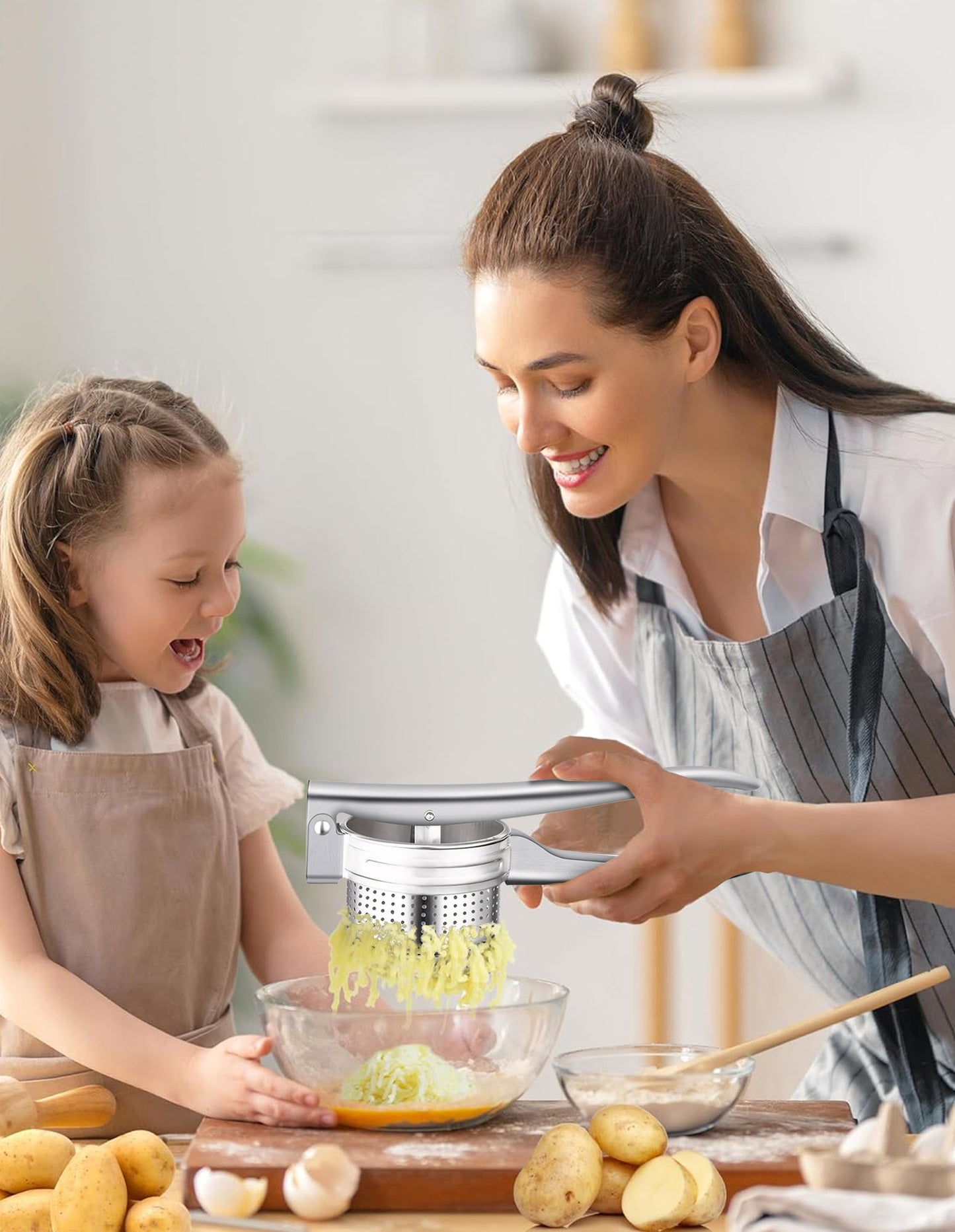 Sentryse Potato Ricer, Heavy Duty Stainless Steel Potato Masher, Manual Ricer Kitchen Tool for Fruits, Vegetables, Potato